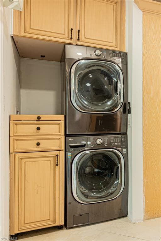 740 31st St SW, Naples, FL 34117-38