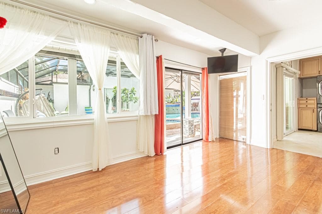 740 31st St SW, Naples, FL 34117-39