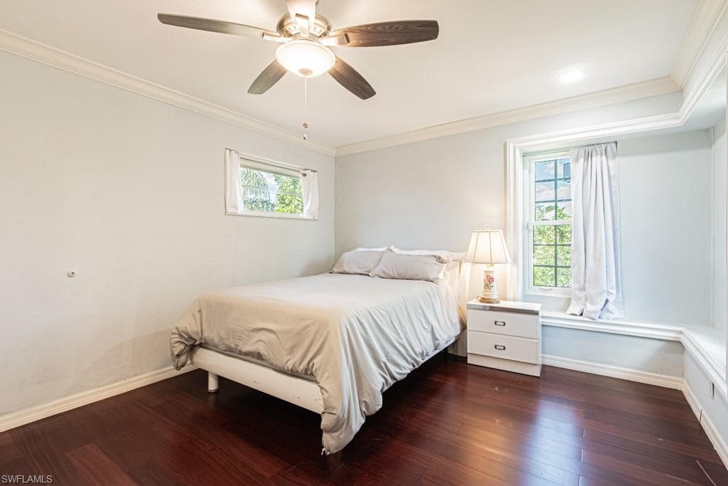 740 31st St SW, Naples, FL 34117-41