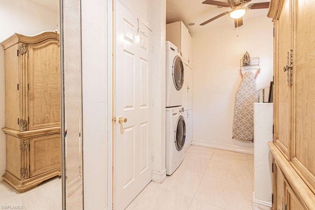 740 31st St SW, Naples, FL 34117-49