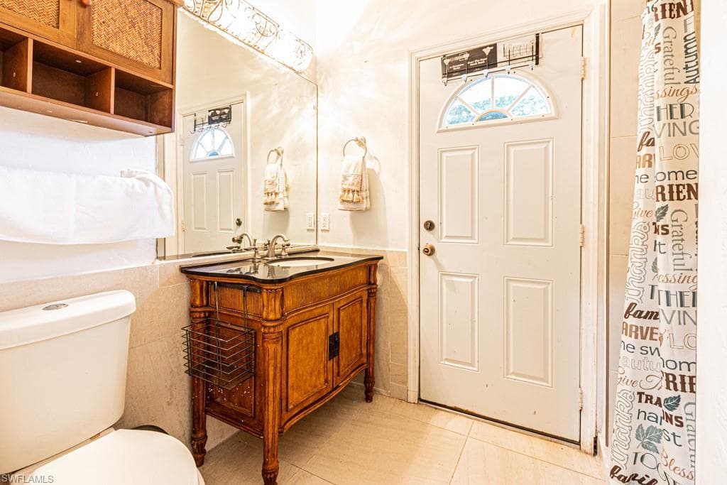 740 31st St SW, Naples, FL 34117-50