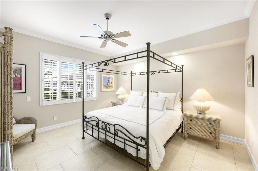 805 Bentwater Cir 101, Naples, FL 34108-14