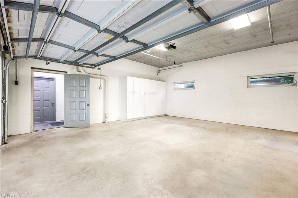 805 Bentwater Cir 101, Naples, FL 34108-20