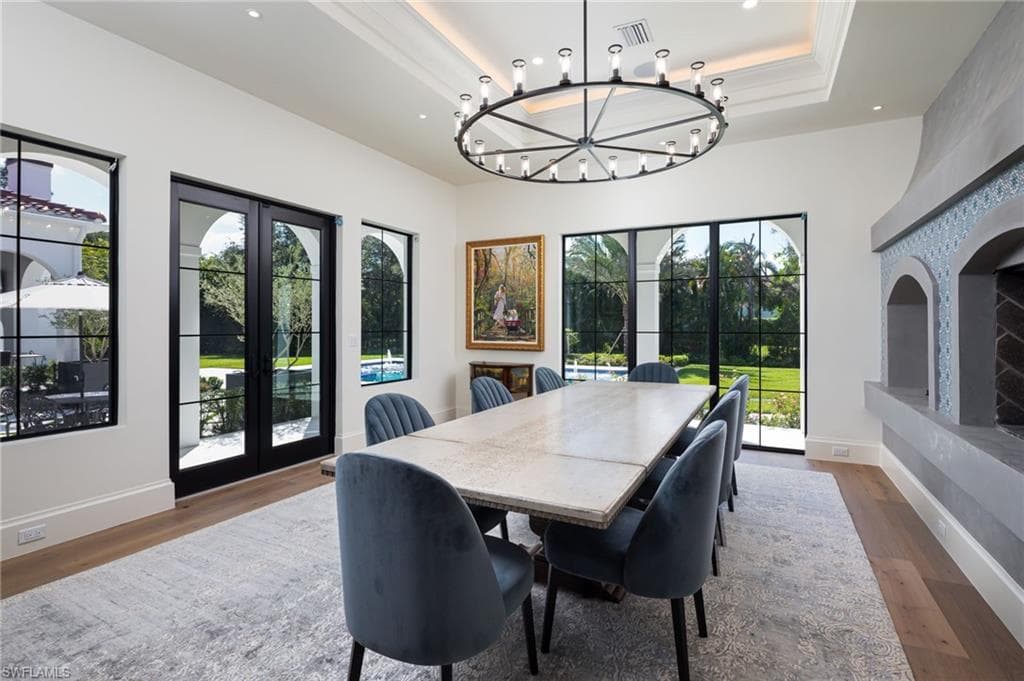 50 Mahogany Dr, Naples, FL 34108-10