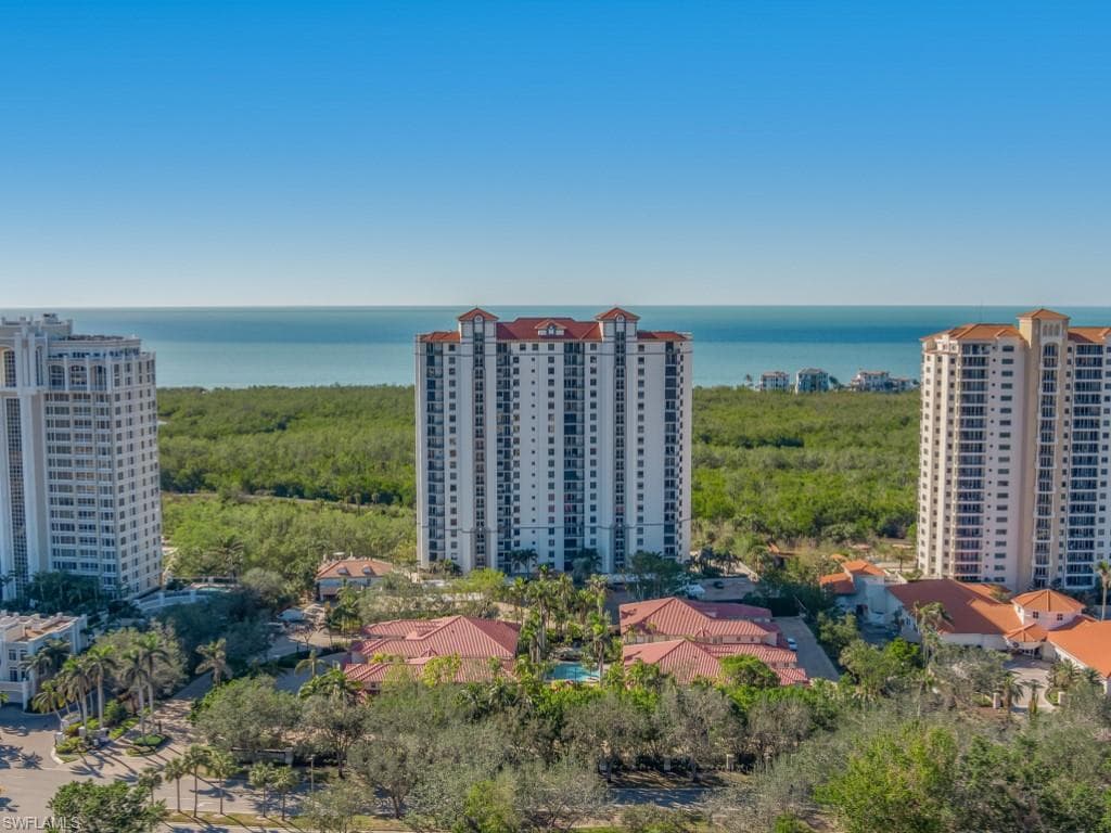 7225 Pelican Bay Blvd 2102, Naples, FL 34108-19