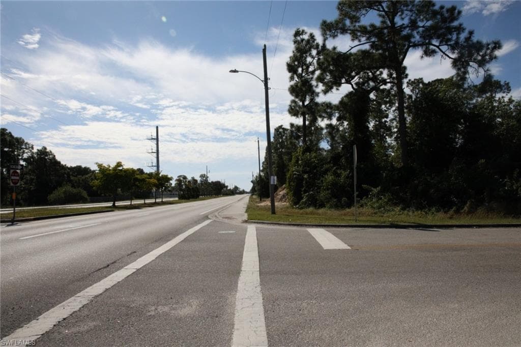 209 Gunnery Rd N, Lehigh Acres, FL 33971-5