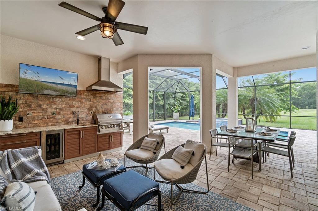 5710 Spanish Oaks Ln, Naples, FL 34119-33