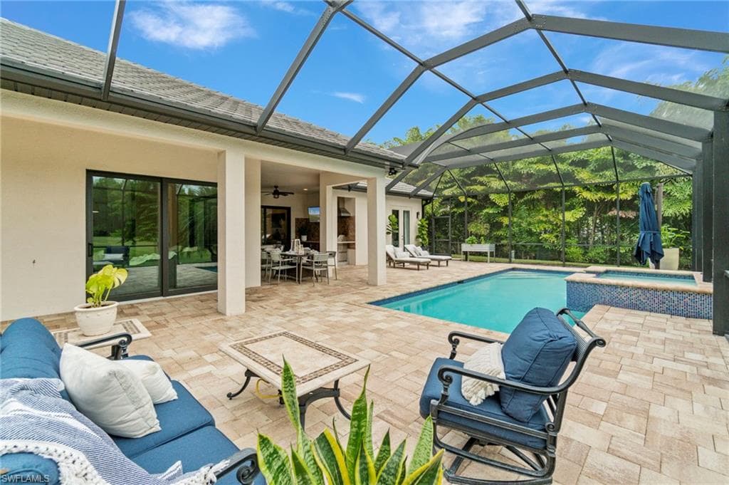 5710 Spanish Oaks Ln, Naples, FL 34119-36