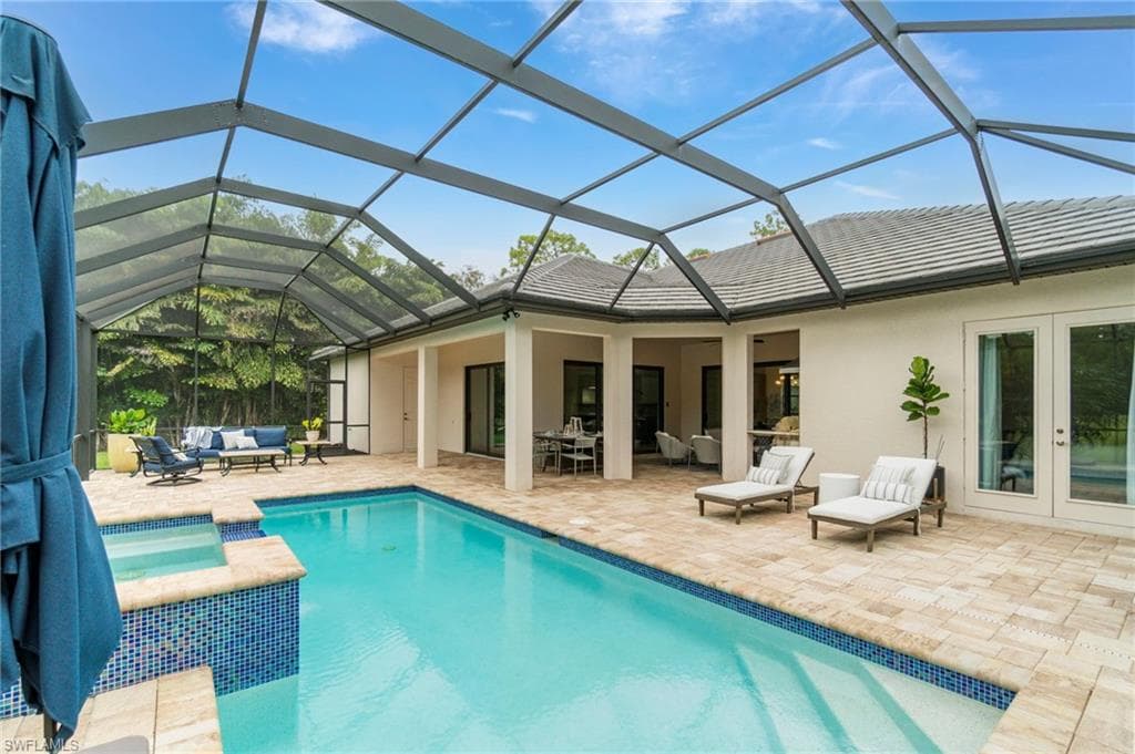 5710 Spanish Oaks Ln, Naples, FL 34119-39