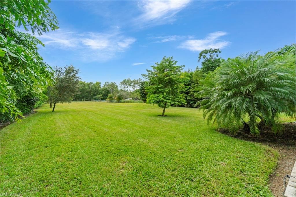 5710 Spanish Oaks Ln, Naples, FL 34119-44