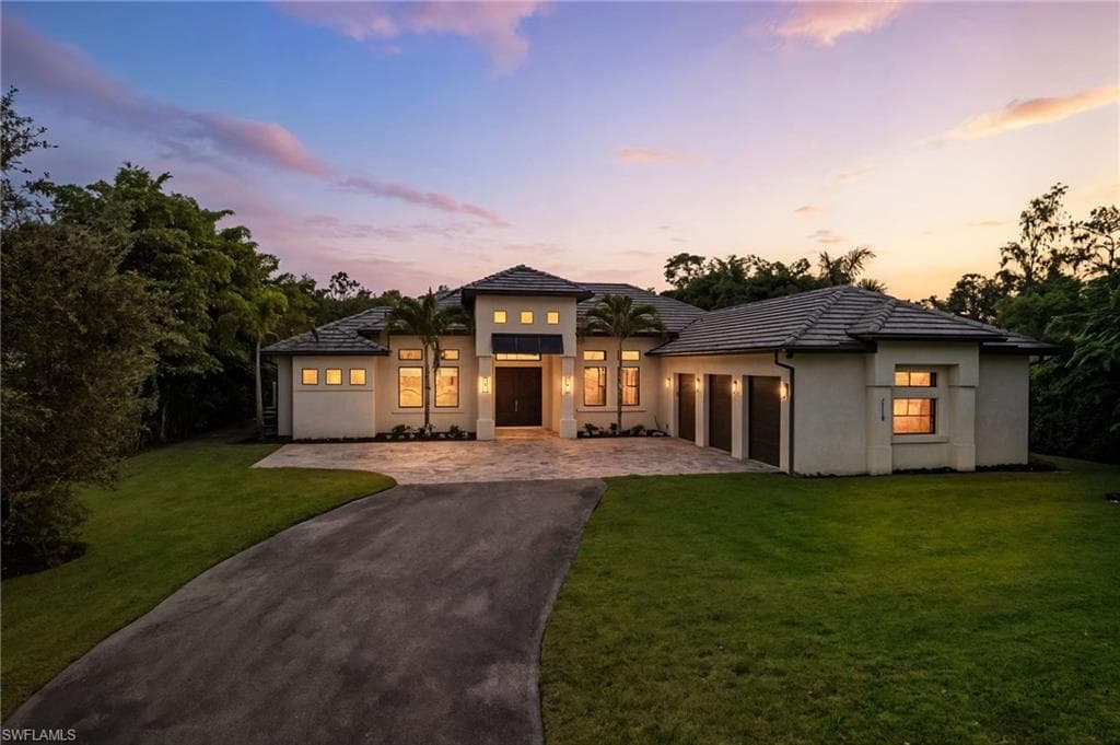 5710 Spanish Oaks Ln, Naples, FL 34119-7