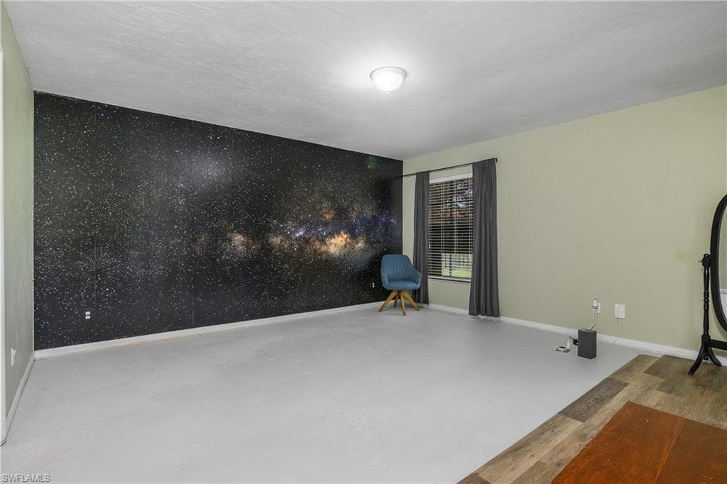 191 Round Key Cir D2, Naples, FL 34112-23