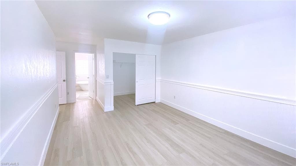 718 Reef Point Cir, Naples, FL 34108-14