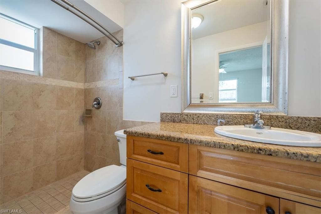 755 106th Ave N, Naples, FL 34108-11