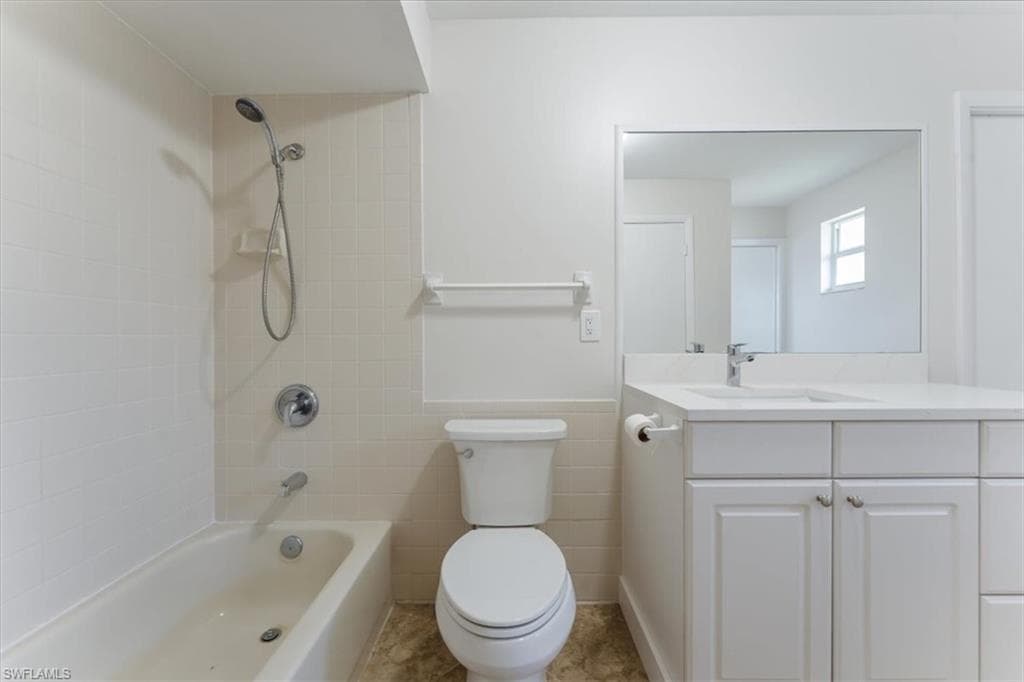 755 106th Ave N, Naples, FL 34108-18