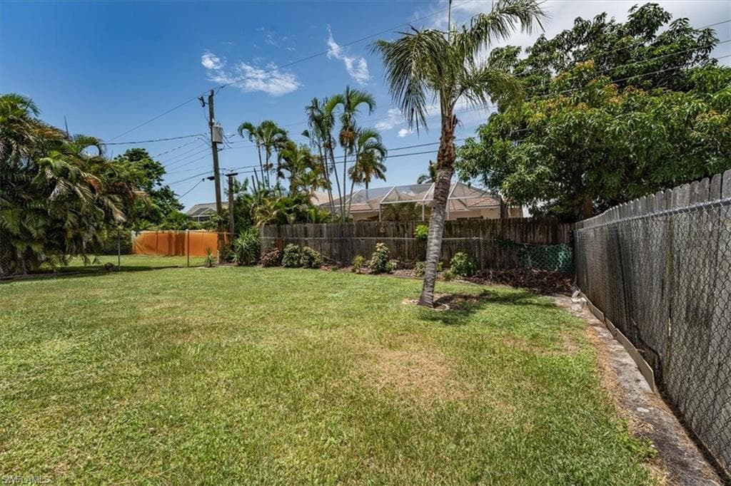 755 106th Ave N, Naples, FL 34108-22