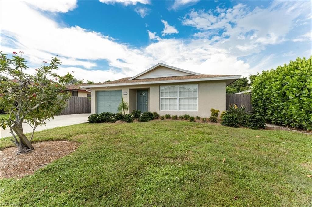 755 106th Ave N, Naples, FL 34108-26