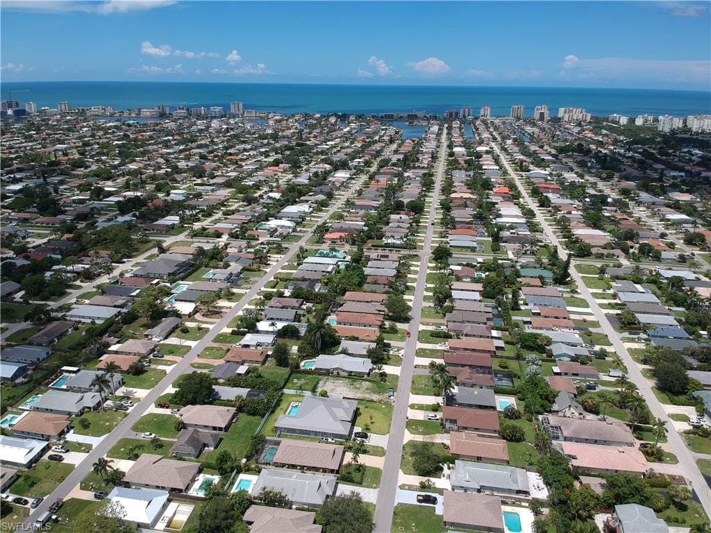 755 106th Ave N, Naples, FL 34108-34