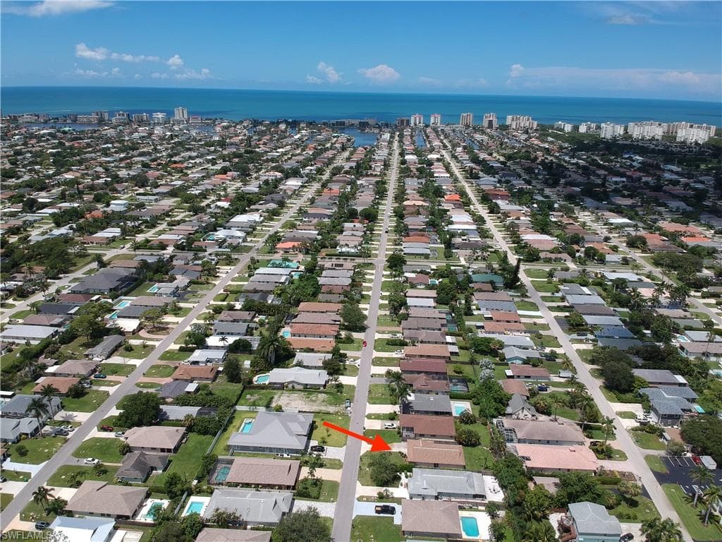 755 106th Ave N, Naples, FL 34108-35