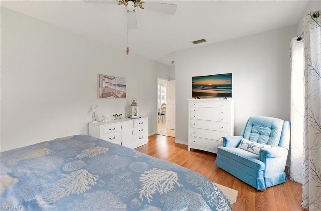 157 Versailles Cir, Naples, FL 34112-17