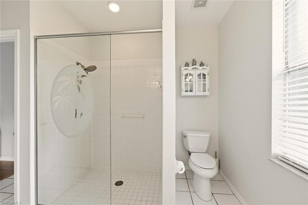 157 Versailles Cir, Naples, FL 34112-19