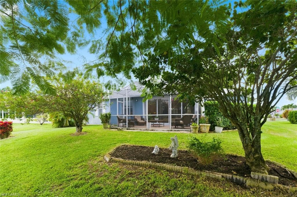 157 Versailles Cir, Naples, FL 34112-26