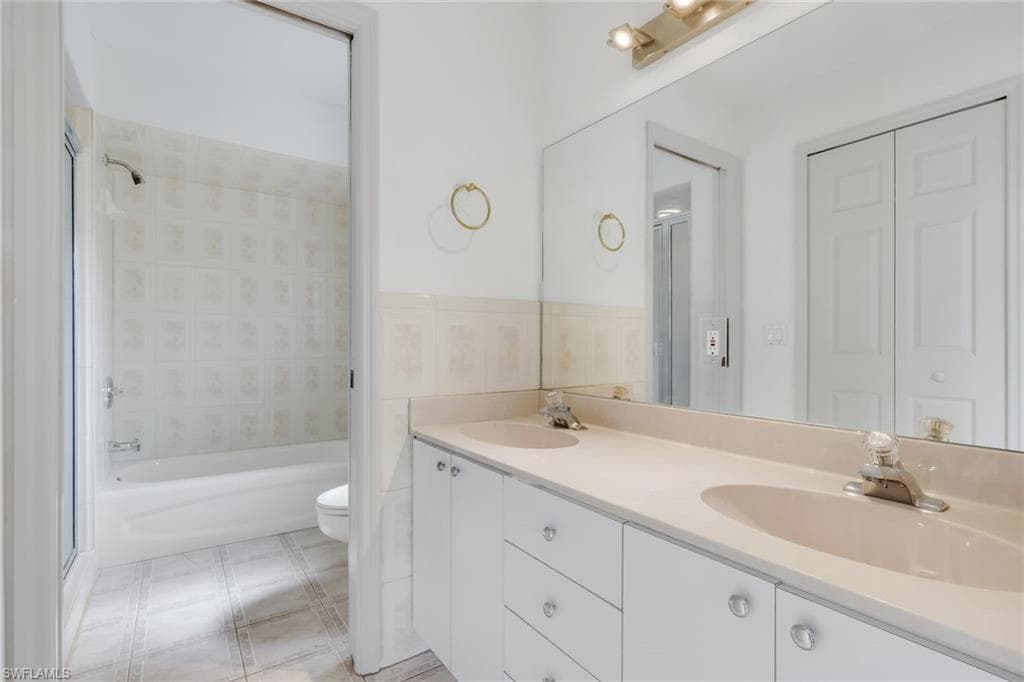 1511 Wilson Blvd N, Naples, FL 34120-13