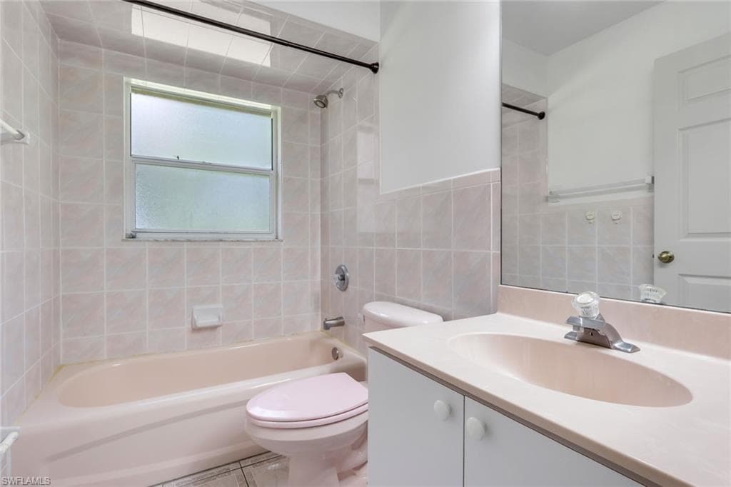 1511 Wilson Blvd N, Naples, FL 34120-16