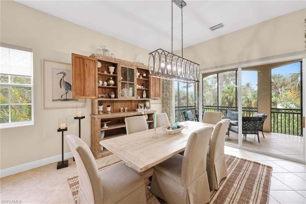 3053 Aviamar Cir 201, Naples, FL 34114-19