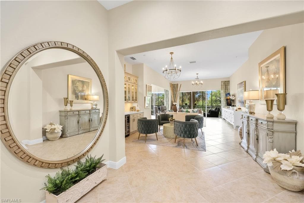 3053 Aviamar Cir 201, Naples, FL 34114-4