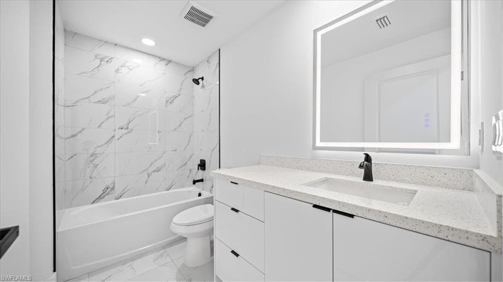 102 20th St, Cape Coral, FL 33993-17