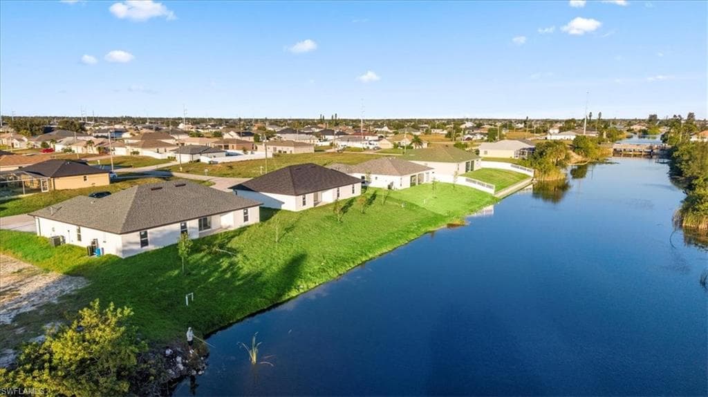 102 20th St, Cape Coral, FL 33993-3