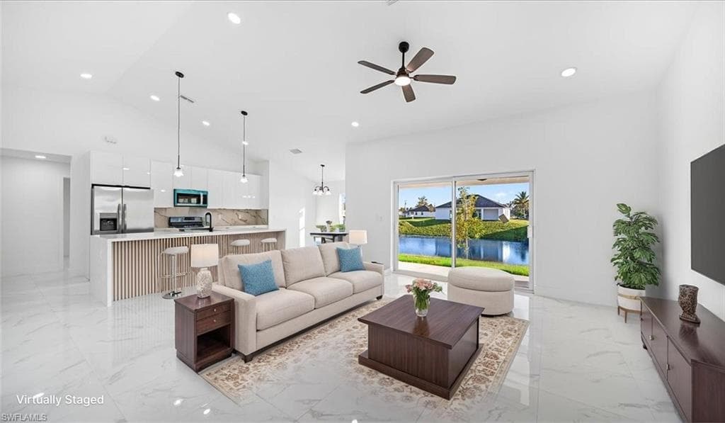 102 20th St, Cape Coral, FL 33993-4