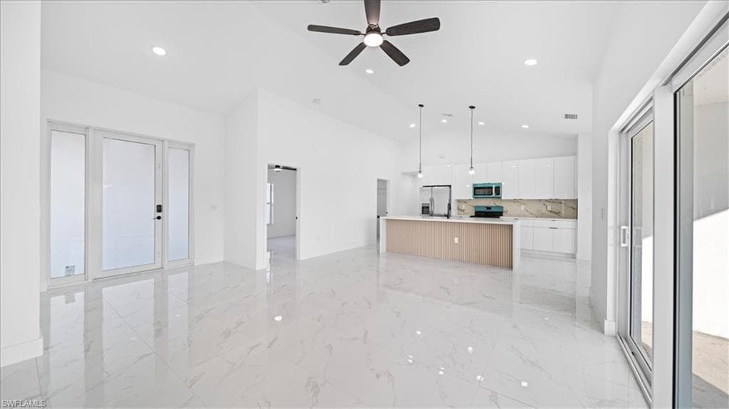 102 20th St, Cape Coral, FL 33993-6