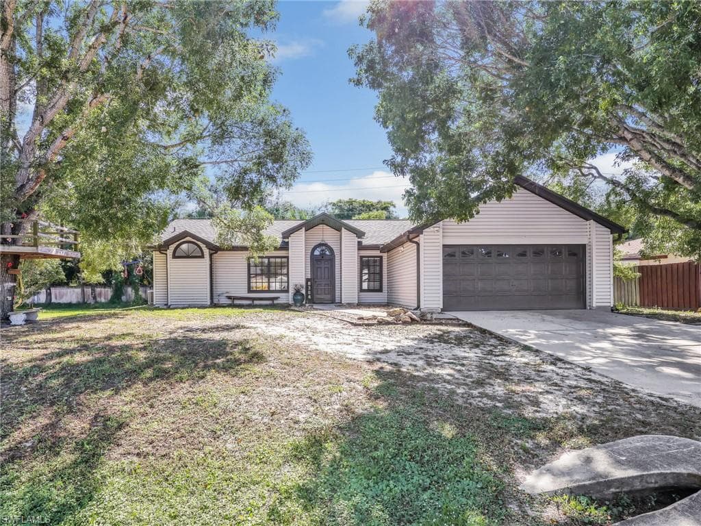 8384 Matanzas Rd, Fort Myers, FL 33967-3