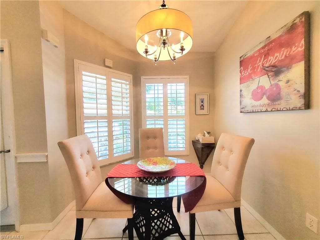 385 Dover Pl 4-402, Naples, FL 34104-11