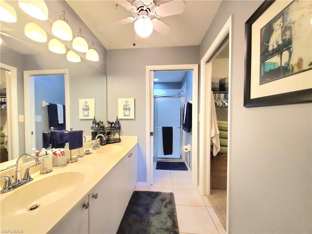 385 Dover Pl 4-402, Naples, FL 34104-21