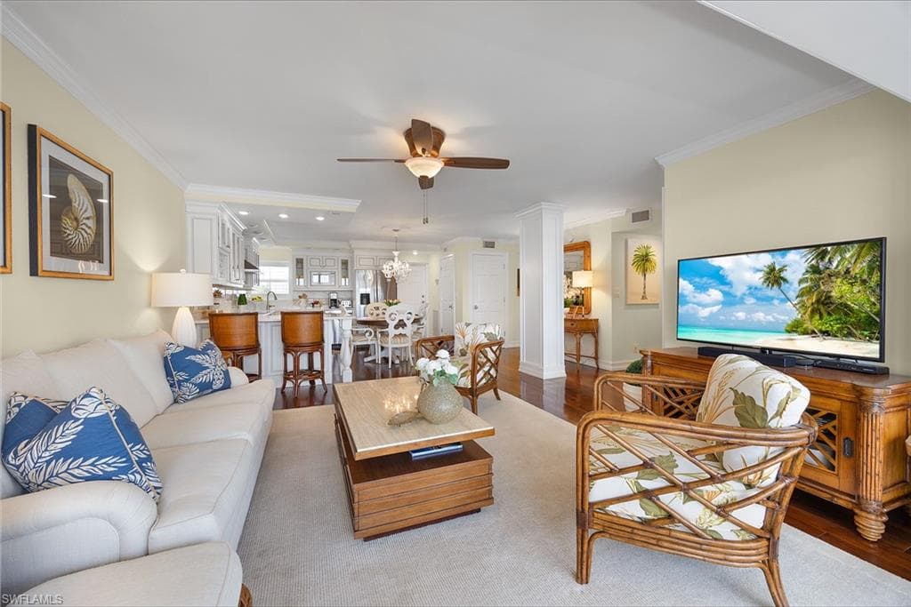 300 Park Shore Dr 5b, Naples, FL 34103-12