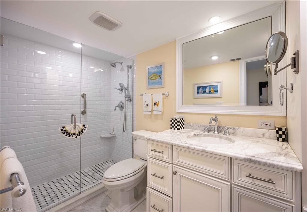 300 Park Shore Dr 5b, Naples, FL 34103-21