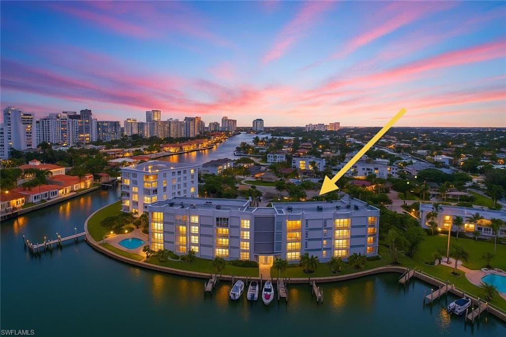 300 Park Shore Dr 5b, Naples, FL 34103-31