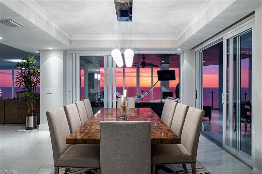 10 Seagate Dr 10n, Naples, FL 34103-16