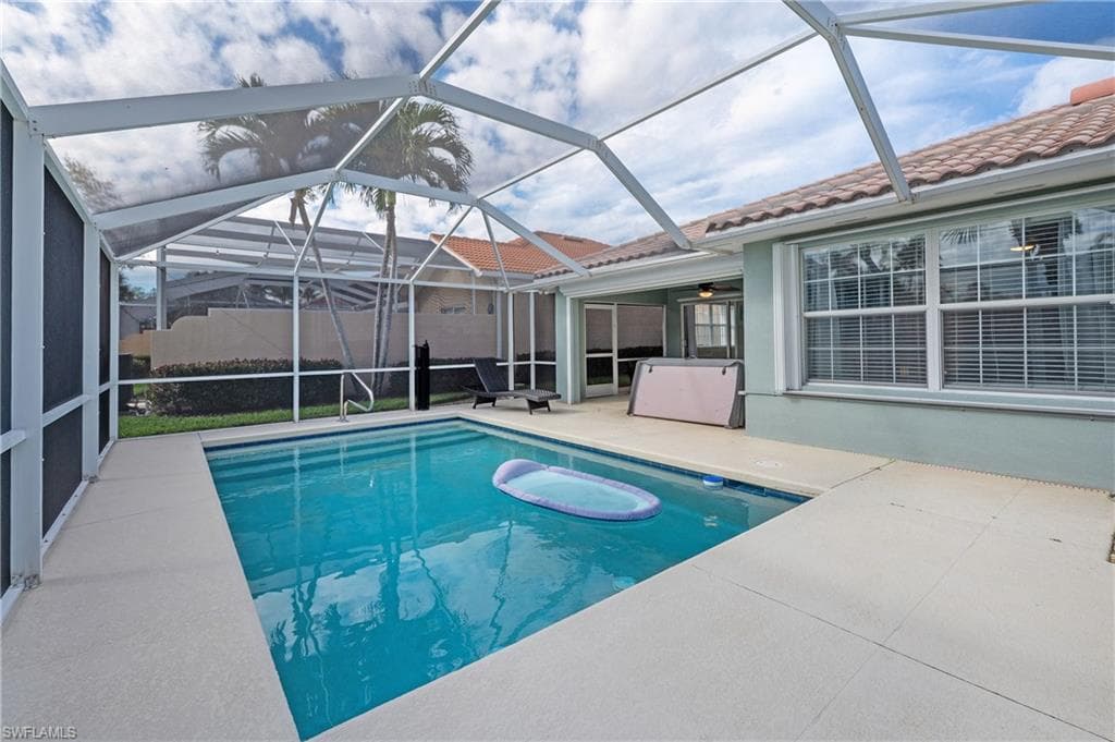 7221 Bellini Way, Naples, FL 34114-2