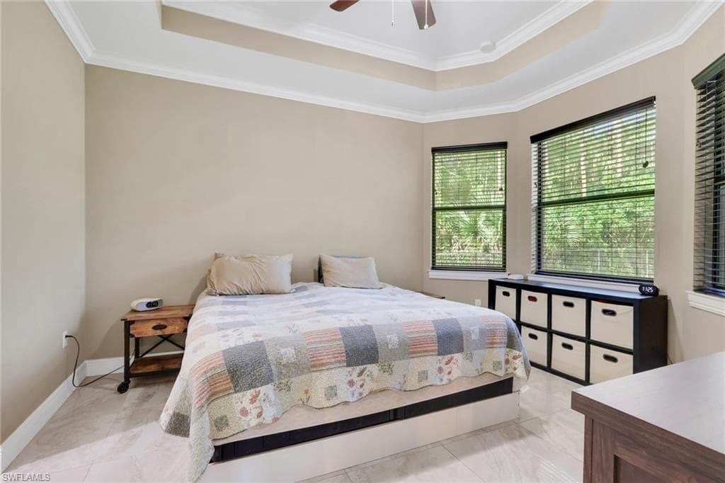 3736 10th Ave SE, Naples, FL 34117-14