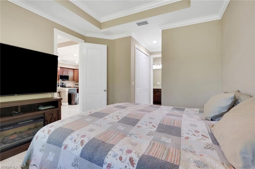 3736 10th Ave SE, Naples, FL 34117-15