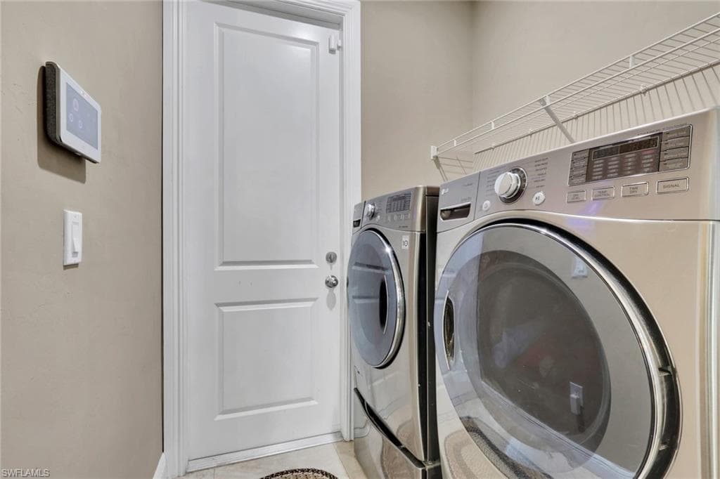 3736 10th Ave SE, Naples, FL 34117-23