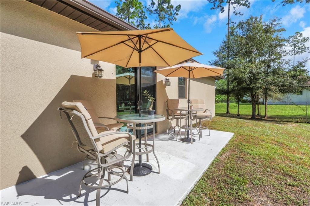 3736 10th Ave SE, Naples, FL 34117-24