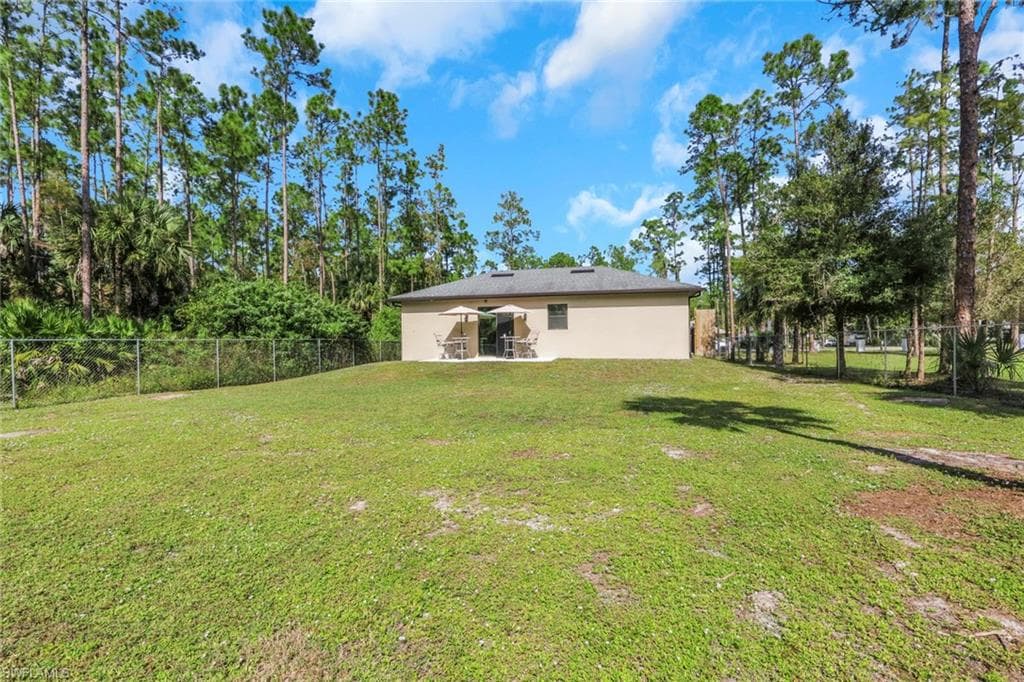 3736 10th Ave SE, Naples, FL 34117-26