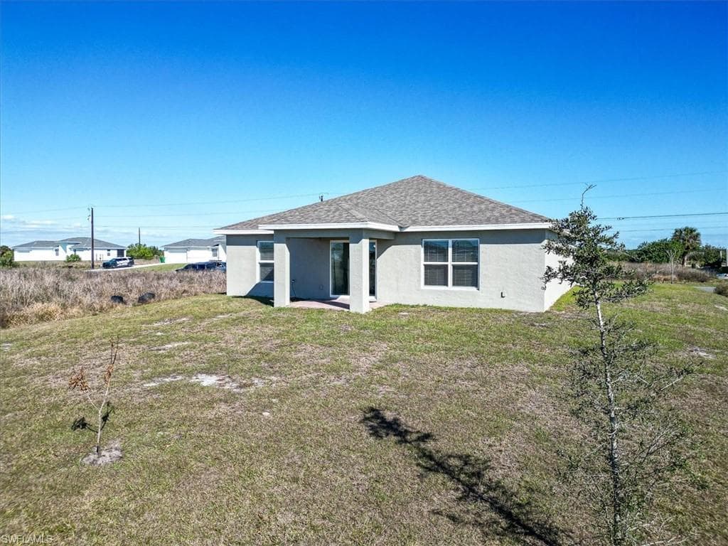 181 Plantation Dr, Labelle, FL 33935-26