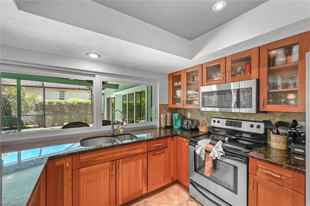 191 Beachcomber St, Marco Island, FL 34145-9