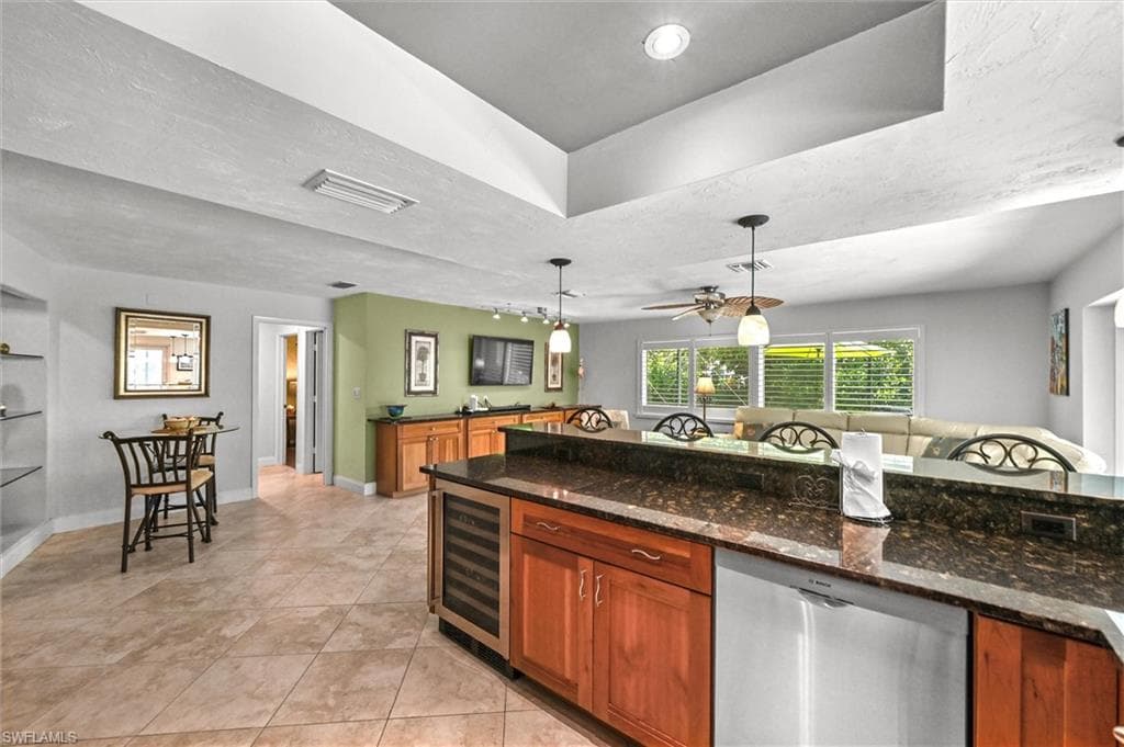 191 Beachcomber St, Marco Island, FL 34145-10